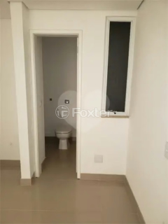 Image 2 - 979252