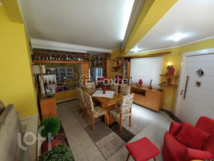 Image 4 - 979271