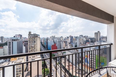 Image 6 - 979316