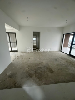 Image 15 - 979356