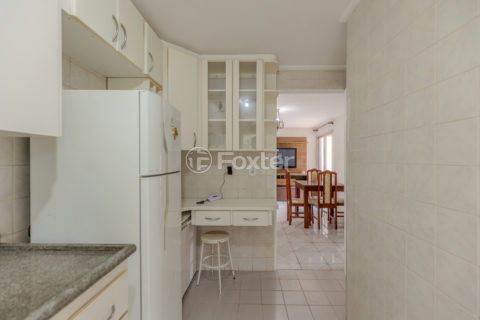 Image 12 - 979372