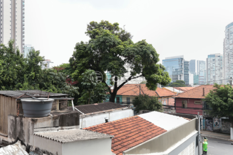 Image 4 - 979373