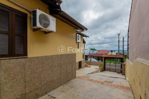 Image 36 - 979440