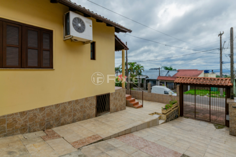 Image 38 - 979440