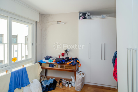 Image 21 - 979442