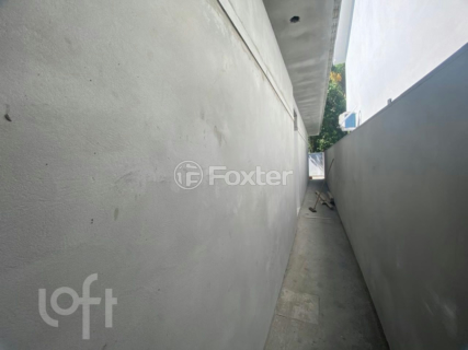 Image 12 - 979475