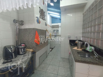 Image 8 - 979634