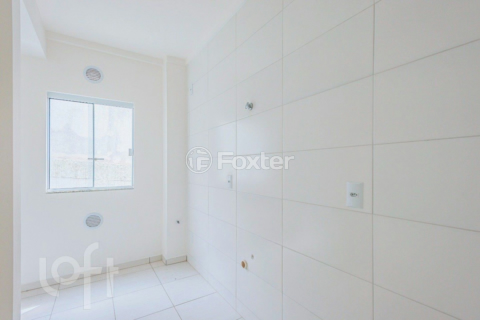 Image 7 - 979655