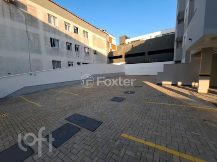 Image 21 - 979658