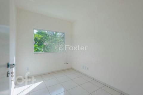 Image 3 - 979658