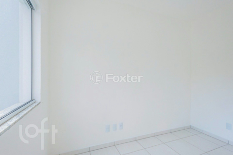 Image 4 - 979658