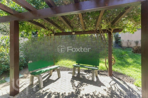 Image 33 - 979755