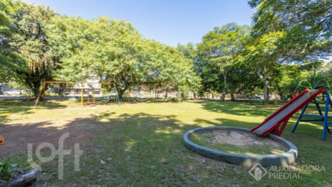 Image 33 - 979782
