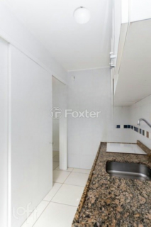 Image 7 - 979818