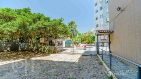 Image 30 - 979827