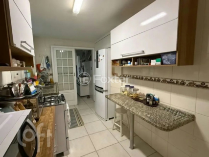 Image 3 - 979847