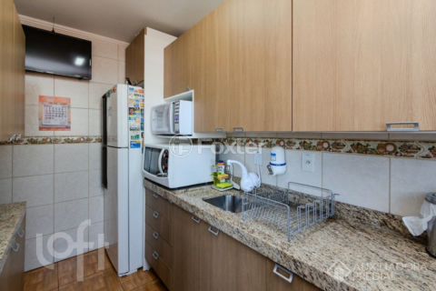 Image 7 - 979880