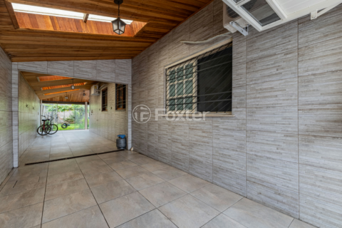 Image 32 - 979889