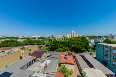 Image 9 - 980016