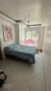 Image 11 - 980039
