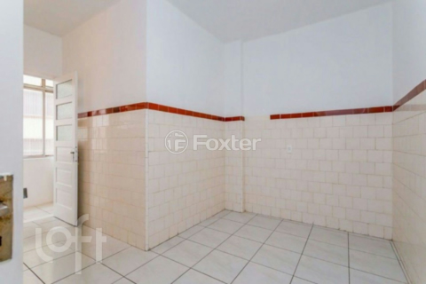 Image 7 - 980187