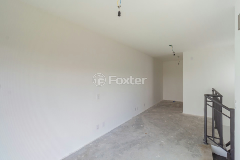 Image 3 - 980330
