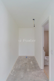 Image 4 - 980330