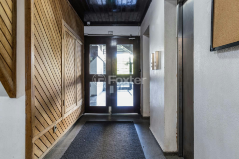 Image 32 - 980711