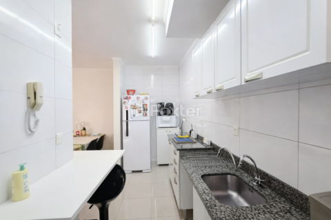Image 4 - 980915