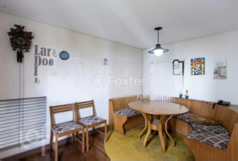 Image 7 - 980963