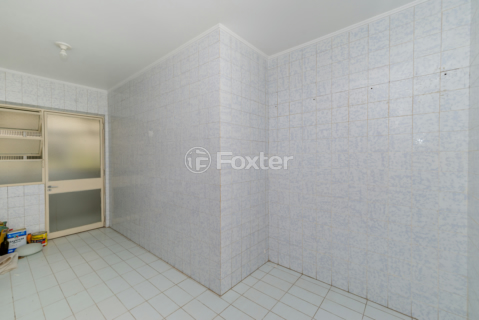 Image 31 - 981109