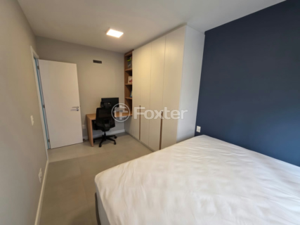 Image 14 - 981155