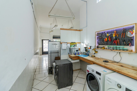 Image 33 - 981243