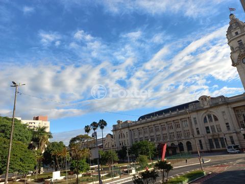 Image 10 - 981295