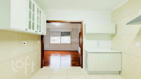 Image 7 - 981496