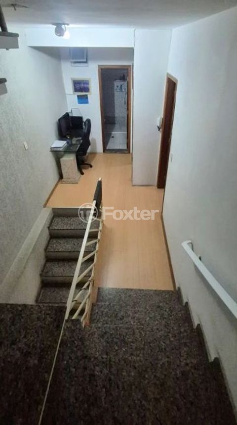 Image 6 - 981525