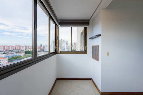 Image 5 - 981584