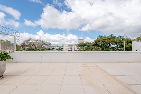 Image 16 - 981737