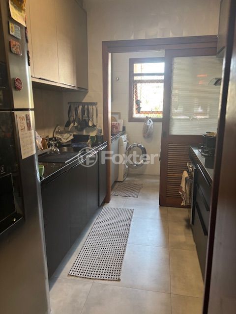 Image 3 - 981784