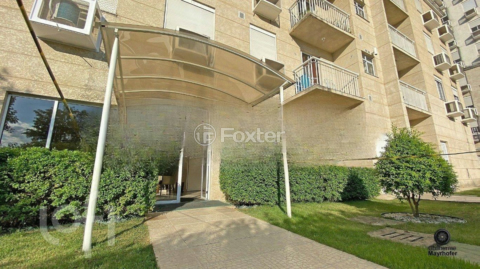 Image 11 - 981857