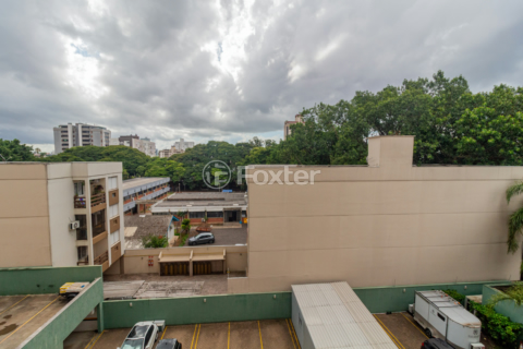 Image 7 - 981867
