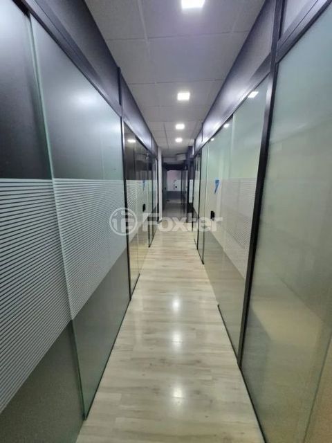Image 3 - 981902