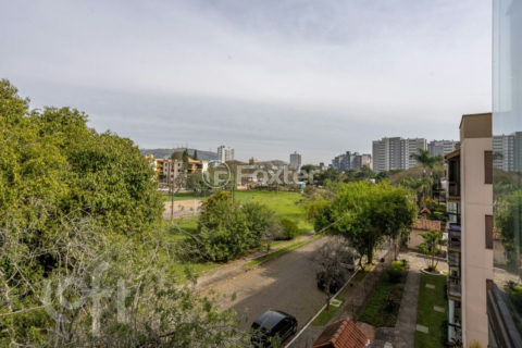 Image 4 - 982012