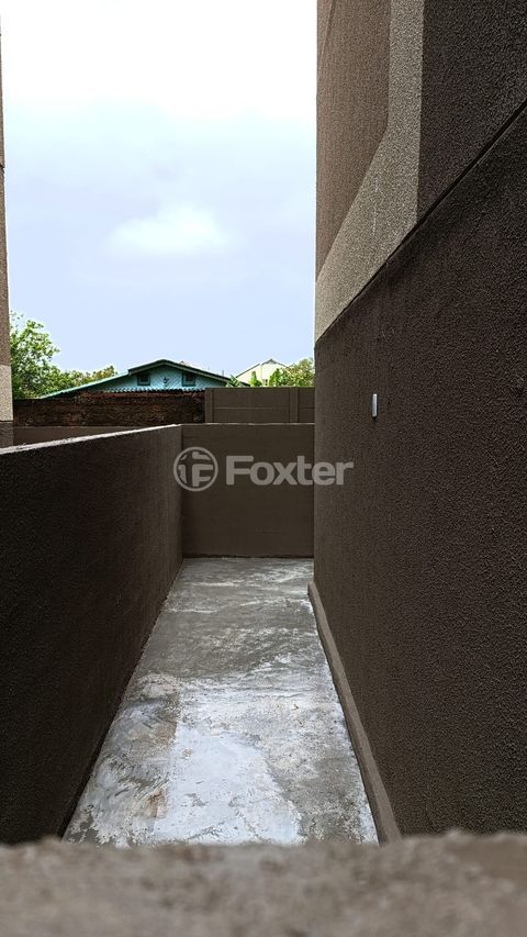 Image 10 - 982047