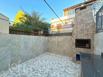 Image 31 - 982048