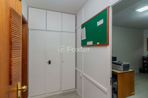 Image 7 - 982054