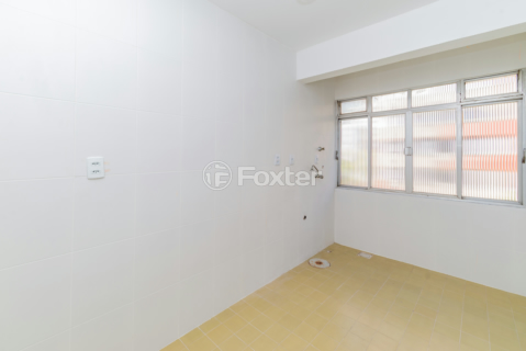 Image 34 - 982064