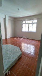 Image 3 - 982069