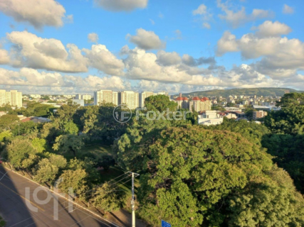 Image 24 - 982093