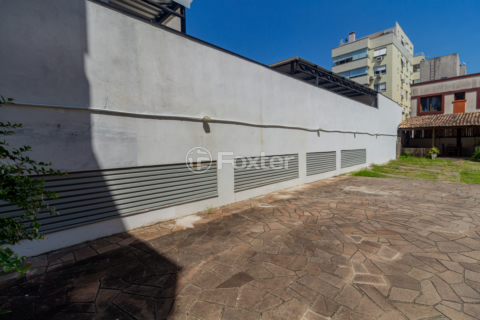 Image 31 - 982204